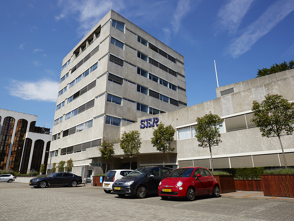 Gebouw Sociaal-Economische Raad (SER) in Den Haag.