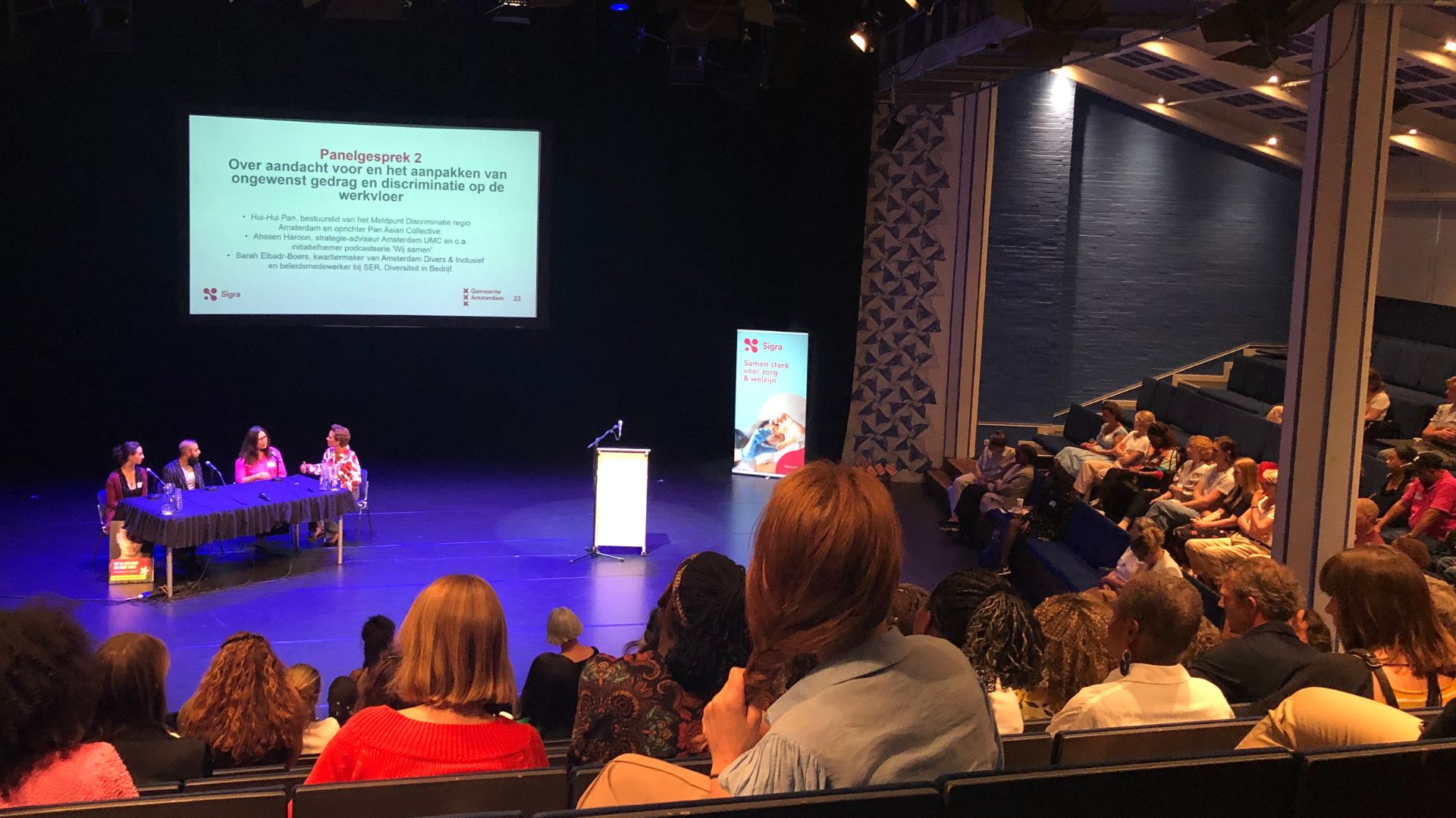 Foto uit de zaal tijdens conferentie SIGRA over discriminatie en racisme in de zorg.