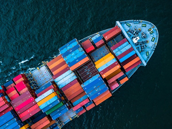Vrachtschip zorgt voor directe import van buiten de EU