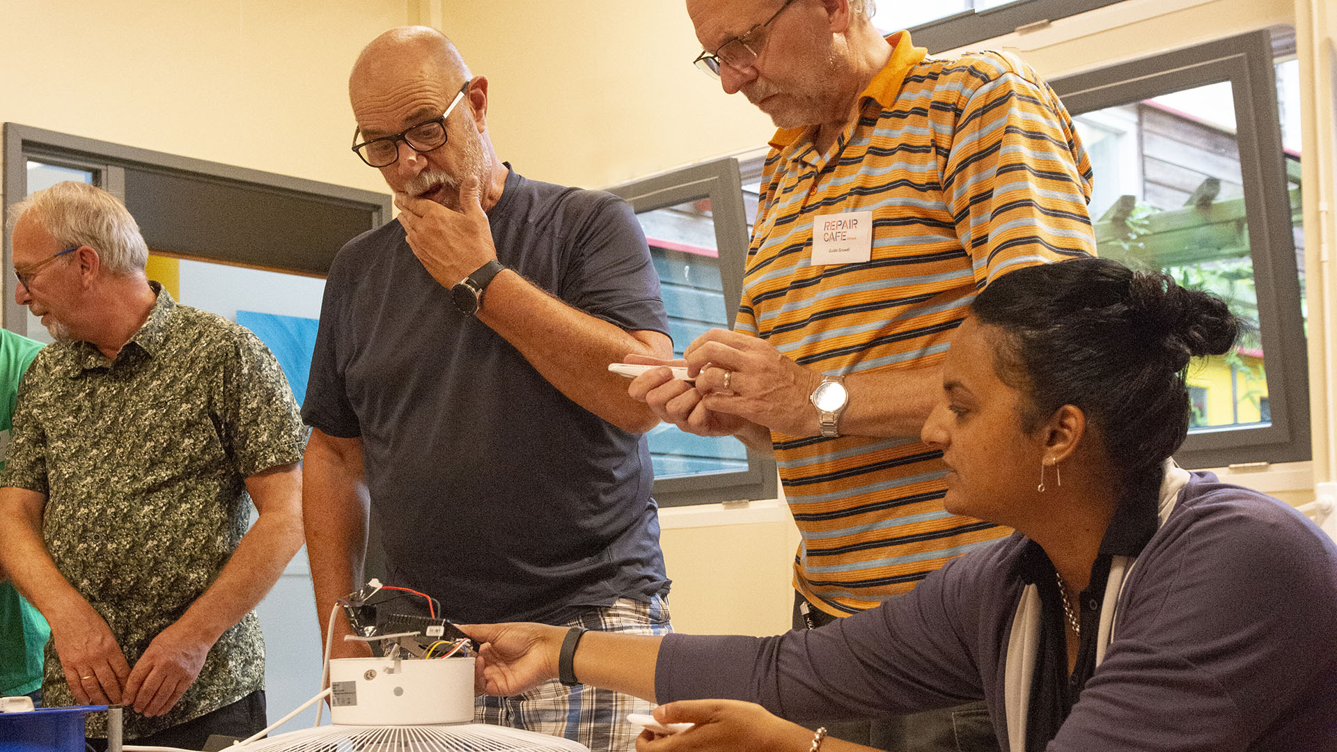 Reparatiebevordering, vrijwilligers van Repair Café