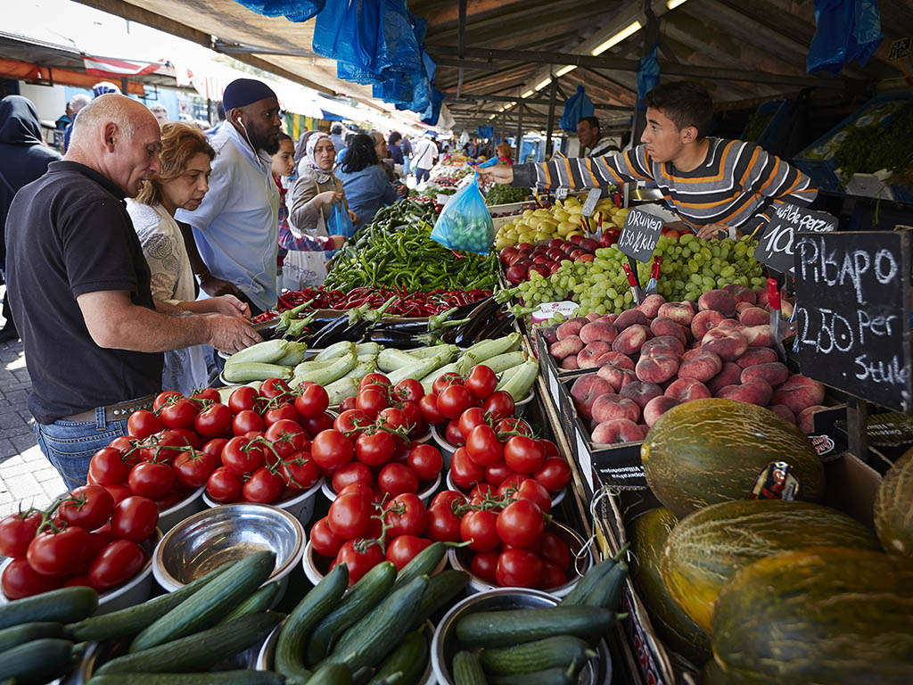 Groenten te koop op de Haagse Markt in Den Haag